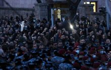 В Армении оппозиция заблокировала парламент и хочет прекратить деятельность других госучреждений - СМИ