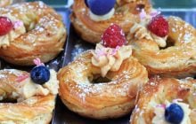 Заварные кольца с творожным кремом: как приготовить нежный десерт