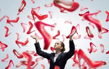 На все случаи жизни: самая стильная обувь 2021