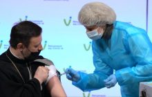 Религиозные лидеры Украины публично вакцинировались от COVID-19 (фоторепортаж, видео)