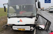 В Одесской области столкнулись два автомобиля и пассажирский автобус (фото)