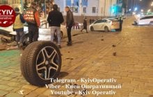 Лобове зіткнення: у центрі Києва сталася масштабна ДТП (фото, відео)