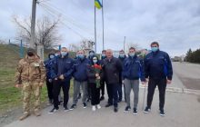 Авария судна у берегов Румынии: все 10 спасенных моряков вернулись в Украину (фото)