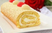 Нежный бисквитный рулет: как приготовить лакомство с творожным кремом