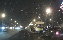 В Москве водитель скорой обстрелял из травмата водителя легковушки (видео)
