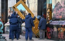 На виставку не віддамо: в Офісі Зеленського розповіли про долю пошкоджених дверей