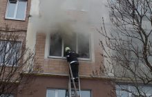 Під Харковом в пожежі загинув маленький хлопчик, його матір і бабуся – в реанімації (фото, відео)