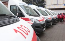 Под Днепром врач выпала из окна больницы и разбилась насмерть – соцсети