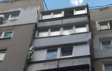 Под Одессой женщина выпала из окна и погибла, спасаясь от пожара (фото, видео)