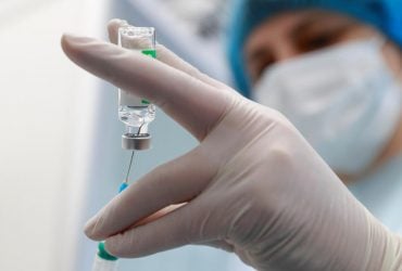 Нема схваленої вакцини: рідкісний штам Еболи вбив десятки людей в одній з країн