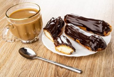 Его захочется есть ложкой: лучший заварной крем для эклеров