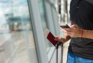 Україна за рік піднялася на дві позиції в рейтингу паспортів світу