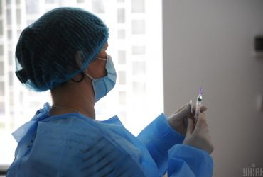 Українські лікарі отримуватимуть зарплати від 20 тисяч гривень: міністр назвав дату