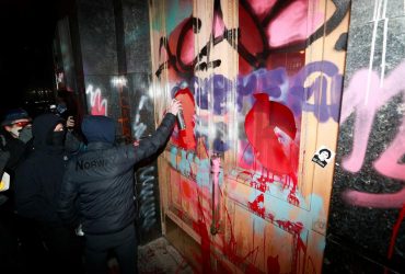 Ще одного учасника акції на Банковій взяли під цілодобовий домашній арешт