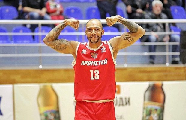 Рідкісне явище: сексуальний український баскетболіст потрапив на обкладинку Playboy