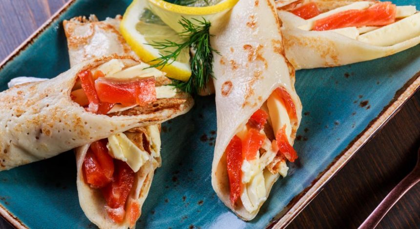 Блины с красной рыбой на Масленицу: как приготовить вкусное и эффектное блюдо