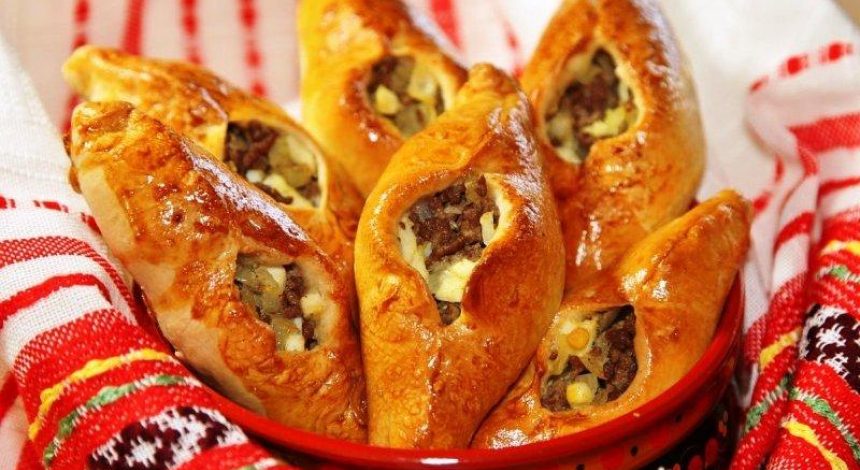 Рецепт расстегаев - как приготовить невероятные открытые пирожки