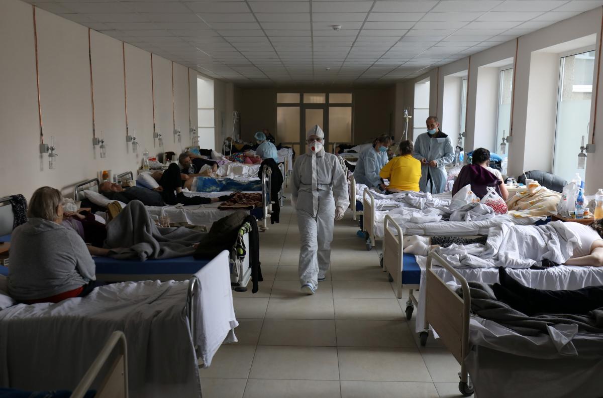 В Мелитополе всплеск заболеваемости / иллюстрация REUTERS