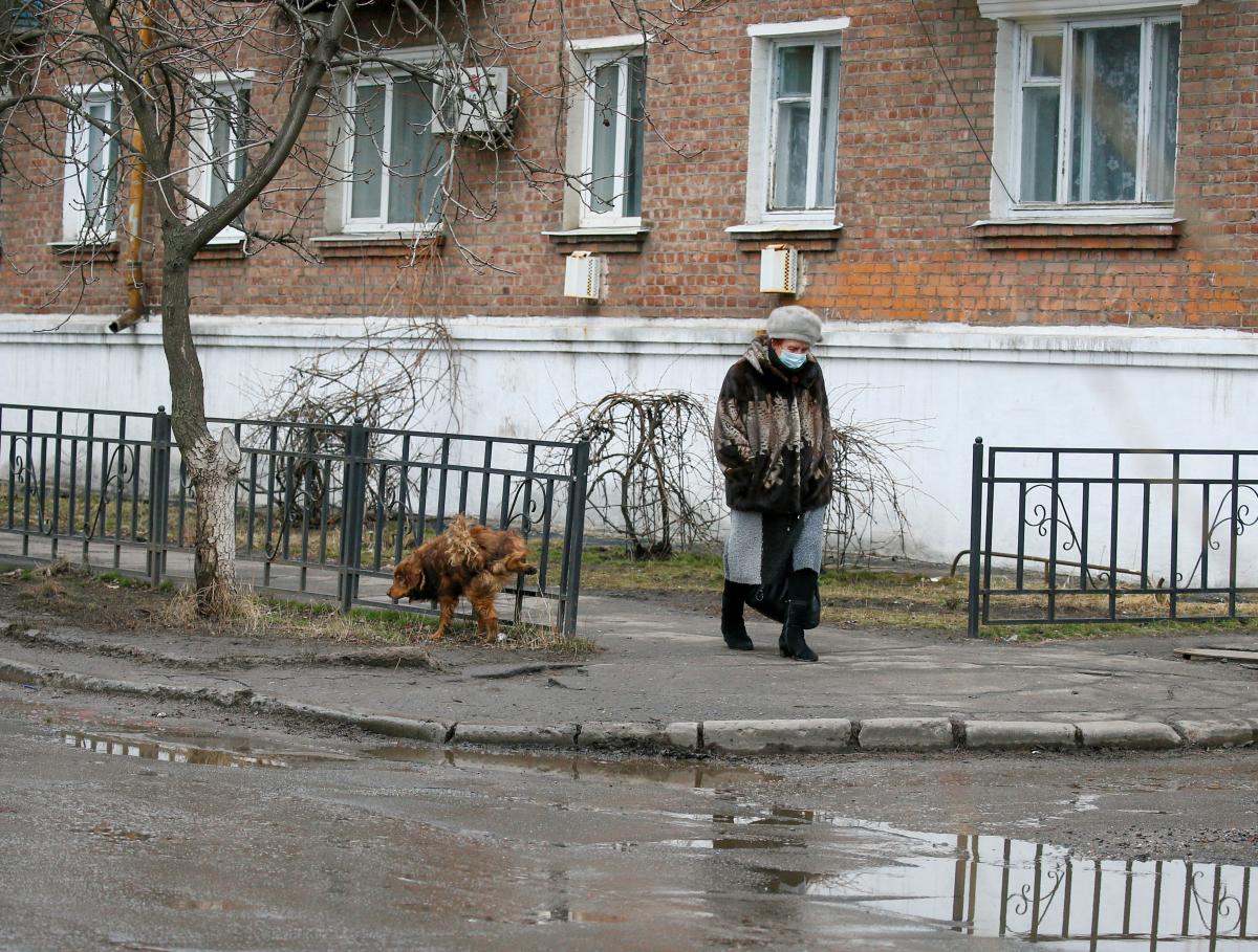 У ТКГ розповіли про настрої населення ОРДЛО / фото REUTERS У ТКГ розповіли про настрої населення ОРДЛО / фото REUTERS