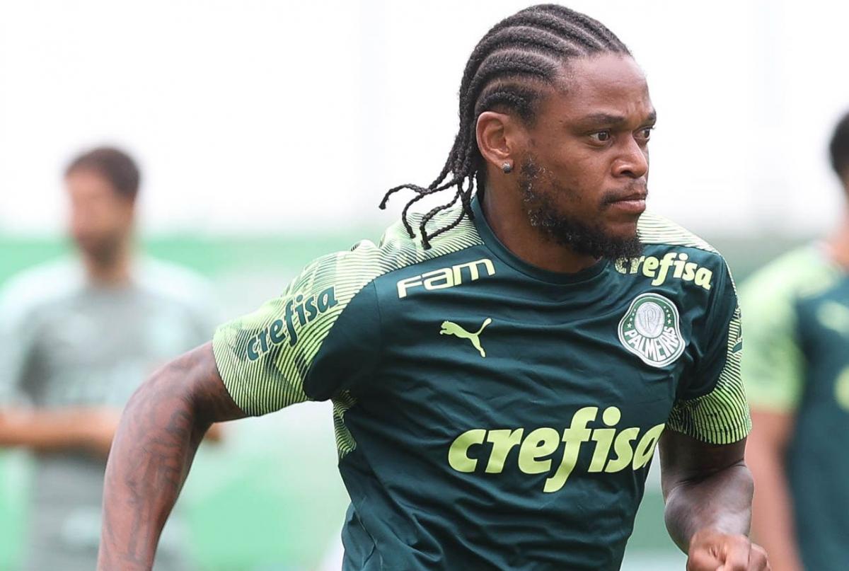 Луїс Адріано виступає за Палмейрас з 2019 року / фото twitter.com/Palmeiras Луїс Адріано виступає за Палмейрас з 2019 року / фото twitter.com/Palmeiras