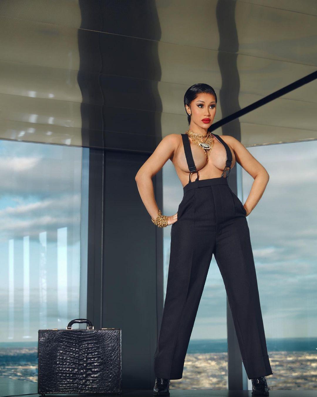 Карді Бі епатує публіку / instagram.com/iamcardib Карді Бі епатує публіку / instagram.com/iamcardib