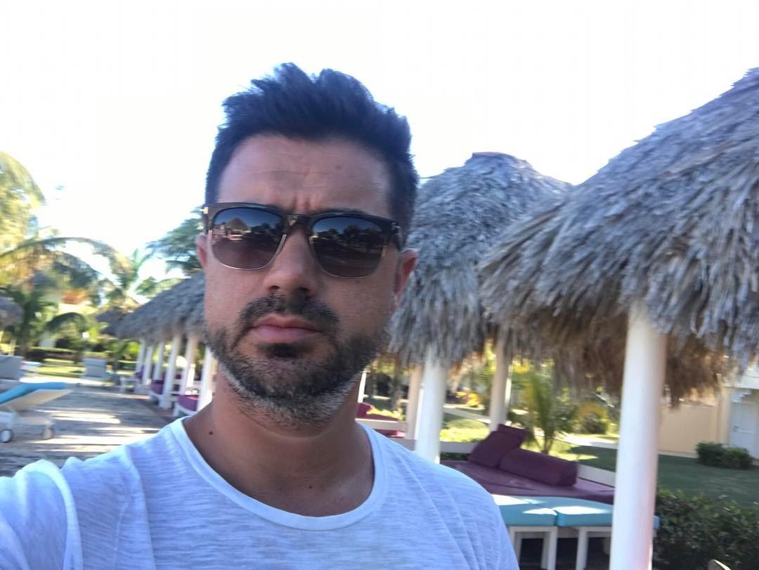 Мурат назвал причину развода / instagram.com/muratnalca Мурат назвал причину развода / instagram.com/muratnalca
