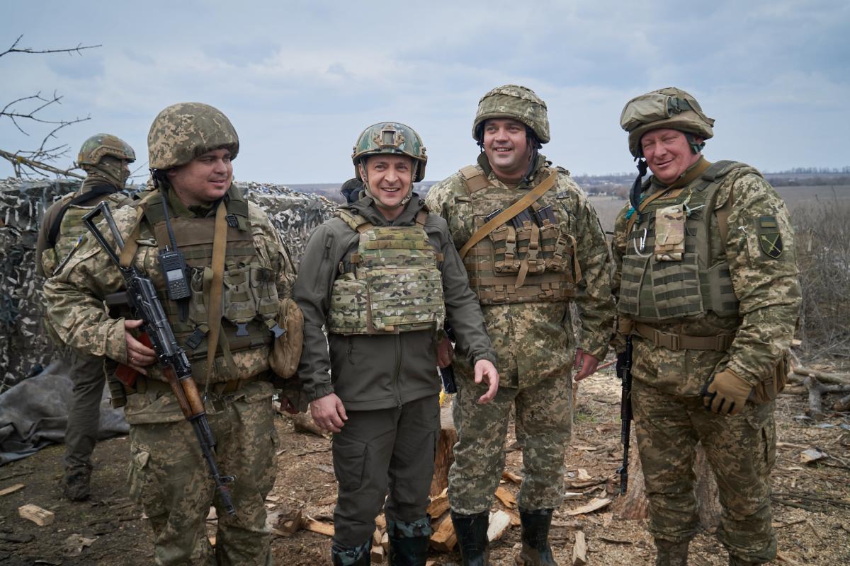 Це необхідно для подальшого розвитку системи опору / фото Офіс президента України Це необхідно для подальшого розвитку системи опору / фото Офіс президента України