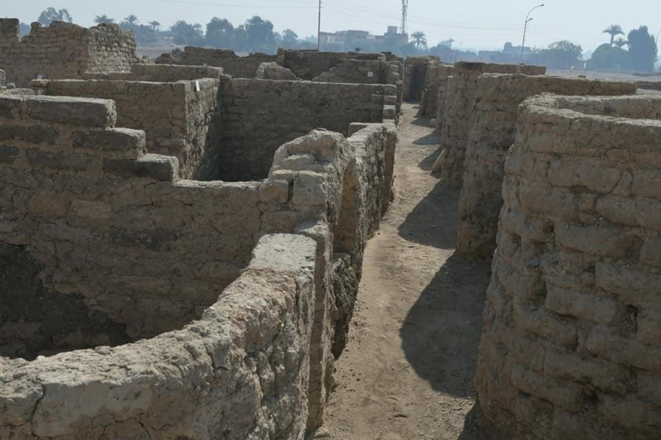 В Египте нашли "золотой город" / фото Dr. Zahi Hawass, Facebook В Египте нашли "золотой город" / фото Dr. Zahi Hawass, Facebook