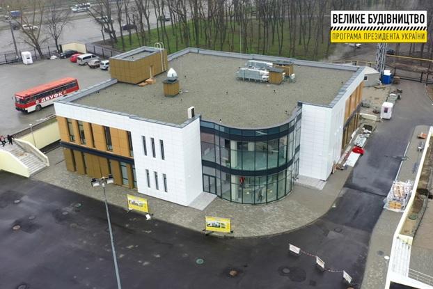 У Дніпрі завершується 'Велике будівництво' Олімпійського будинку для спортивних федерацій У Дніпрі завершується 'Велике будівництво' Олімпійського будинку для спортивних федерацій