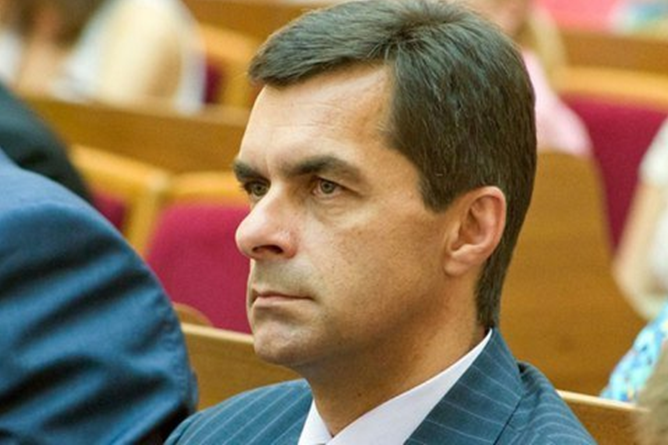 Звільнений екс-голова 'Укрзалізниці' Жмак намагається через суд зупинити роботу найбільшого перевізника країни - експерт Звільнений екс-голова 'Укрзалізниці' Жмак намагається через суд зупинити роботу найбільшого перевізника країни - експерт