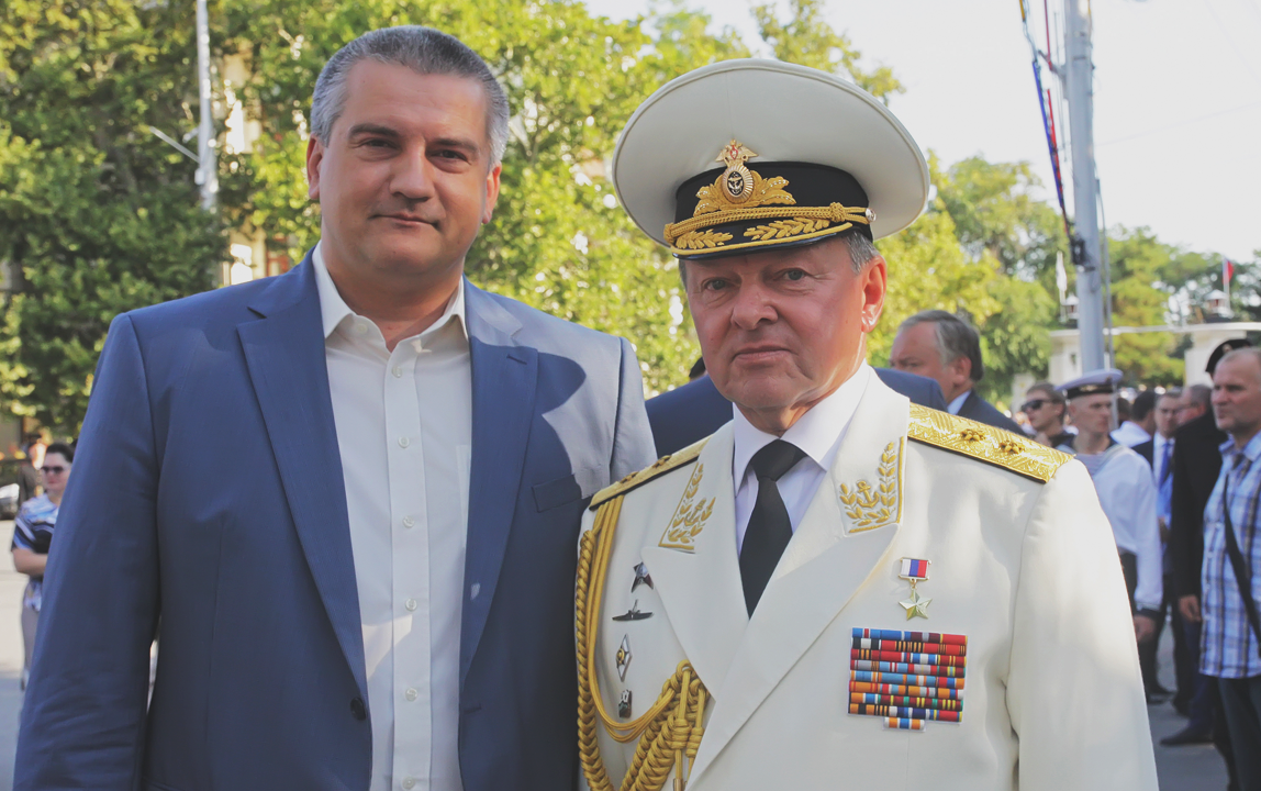 ЗМІ показали, як друг Шойгу приватизував купу нерухомості після анексії Криму / На фото – "глава" Криму Сергій Аксьонов та друг Шойгу Олег Белавенцев, джерело: мызабудущее.рф ЗМІ показали, як друг Шойгу приватизував купу нерухомості після анексії Криму / На фото – "глава" Криму Сергій Аксьонов та друг Шойгу Олег Белавенцев, джерело: мызабудущее.рф