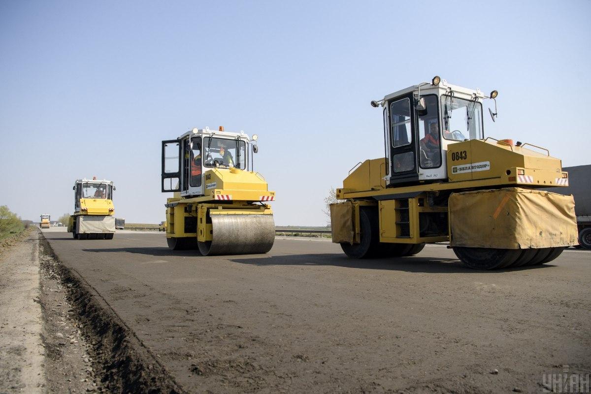 Украина получит средства на ремонт некоторых дорог: названы приоритетные трассы