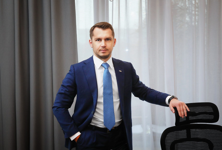 В УЗ заявили, що повертають 'п'ятиденку' і збільшують розмір добових на відрядження для працівників В УЗ заявили, що повертають 'п'ятиденку' і збільшують розмір добових на відрядження для працівників