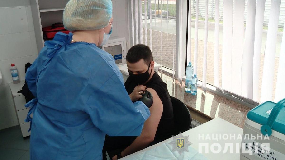 Найбільше людей вакциновано в Києві / фото npu.gov.ua Найбільше людей вакциновано в Києві / фото npu.gov.ua