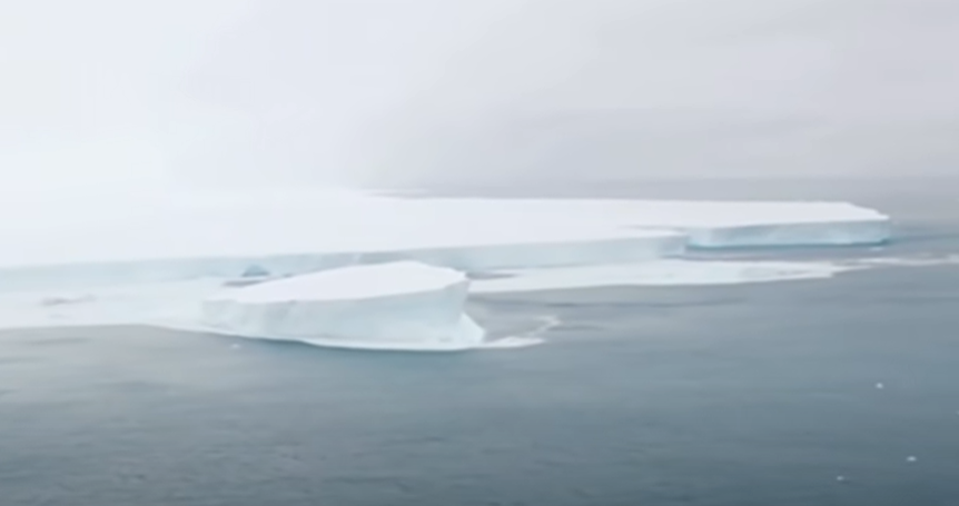Розтанув найбільший в світі айсберг 