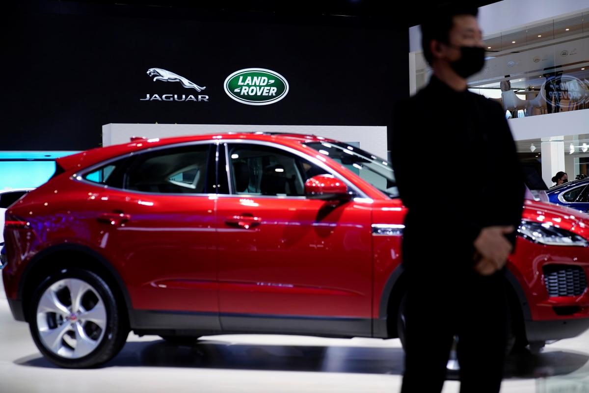 Шанхайський автосалон-2021 проходить з дотриманням масочного режиму / Ілюстрація Reuters Шанхайський автосалон-2021 проходить з дотриманням масочного режиму / Ілюстрація Reuters