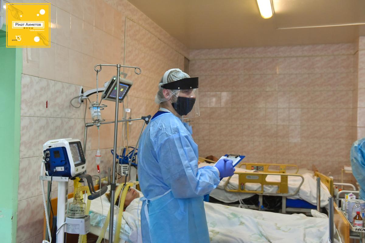 #ДякуємоМедикам: Фонд Рината Ахметова начал национальную кампанию #ДякуємоМедикам: Фонд Рината Ахметова начал национальную кампанию