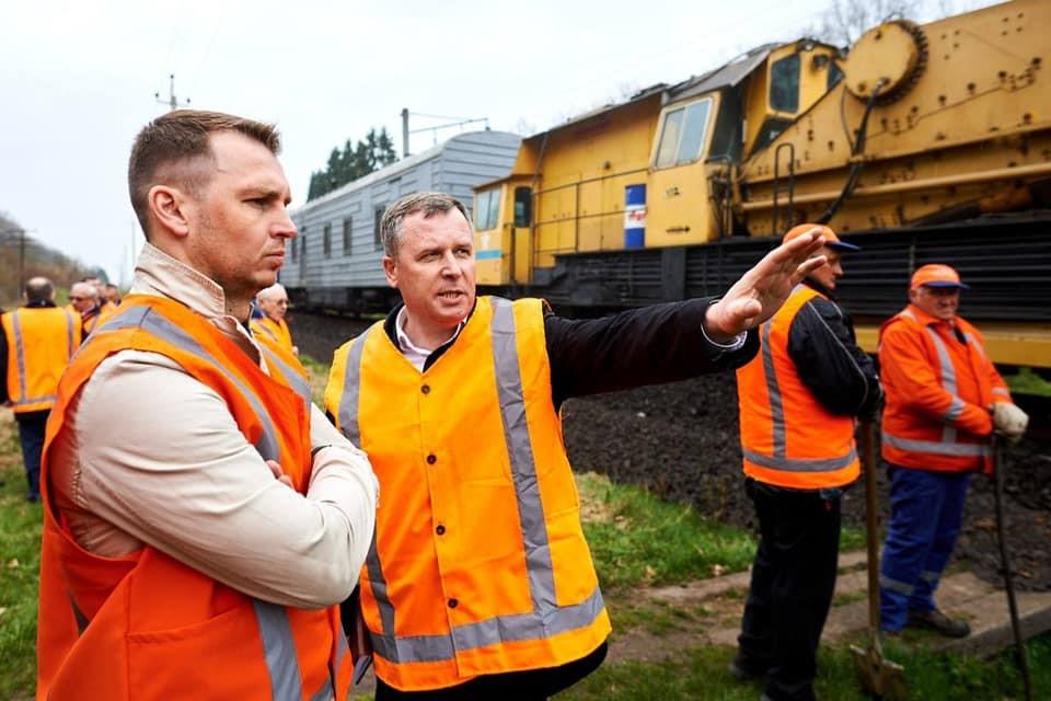 В.о. керівника 'УЗ' Юрик: починаємо електрифікацію напрямку Ковель-Ізов-Держкордон В.о. керівника 'УЗ' Юрик: починаємо електрифікацію напрямку Ковель-Ізов-Держкордон