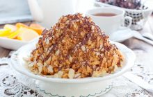 Аппетитный торт "Муравейник": как приготовить оригинальный десерт
