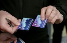 Более 360 нардепов получили спецпропуска на проезд в общественном транспорте