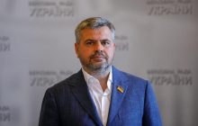 По "Мотор Сичи" нужно расследовать действия чиновников и договариваться с китайцами - нардеп