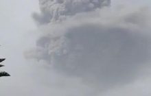 На Карибських островах вивергається один зі смертоносних вулканів (фото, відео)