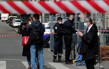 В Париже произошла стрельба возле больницы: есть жертва (фоторепортаж)