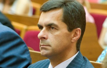 Звільнений екс-голова "Укрзалізниці" Жмак намагається через суд зупинити роботу найбільшого перевізника країни - експерт