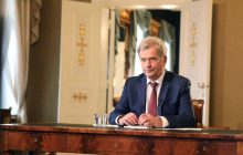 Finland's president expresses concern to Putin over military build-up near Ukraine