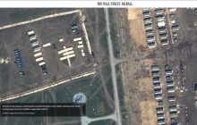 З'явилися нові супутникові знімки стягнутої військової техніки РФ до кордонів України та в Криму