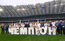 Динамо - чемпион: появились фото и видео с церемонии награждения и празднования команды