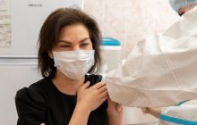 Венедиктова вакцинировалась от коронавируса, на очереди - сотни сотрудников ОГП (фото)