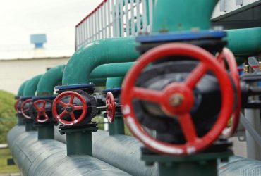 Германия прекратит импорт нефти из России до конца 2022 года, газ на очереди - министр