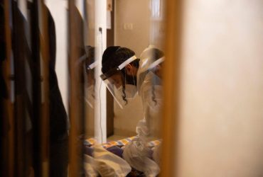 CNN: смертей от COVID-19 в мире может быть в два раза больше